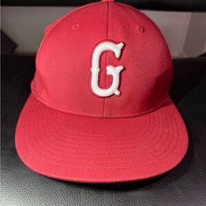 Red Baseball Cap with White 'G' Logo Capamerika Premium Line Sz L-XL